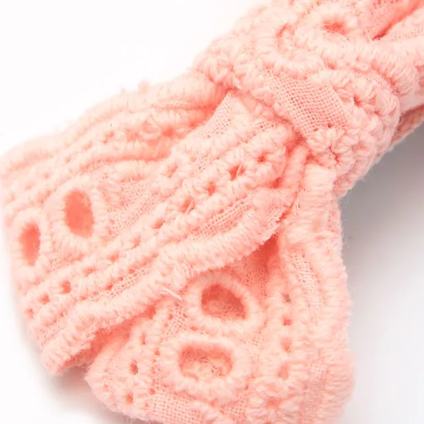Pair of 100% cotton broderie anglaise bow clips 5cm