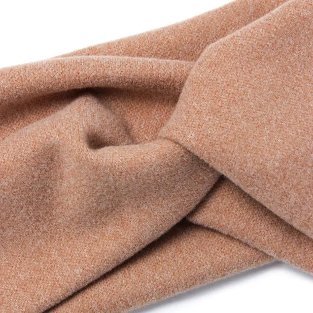 Soft twisted front bandeau