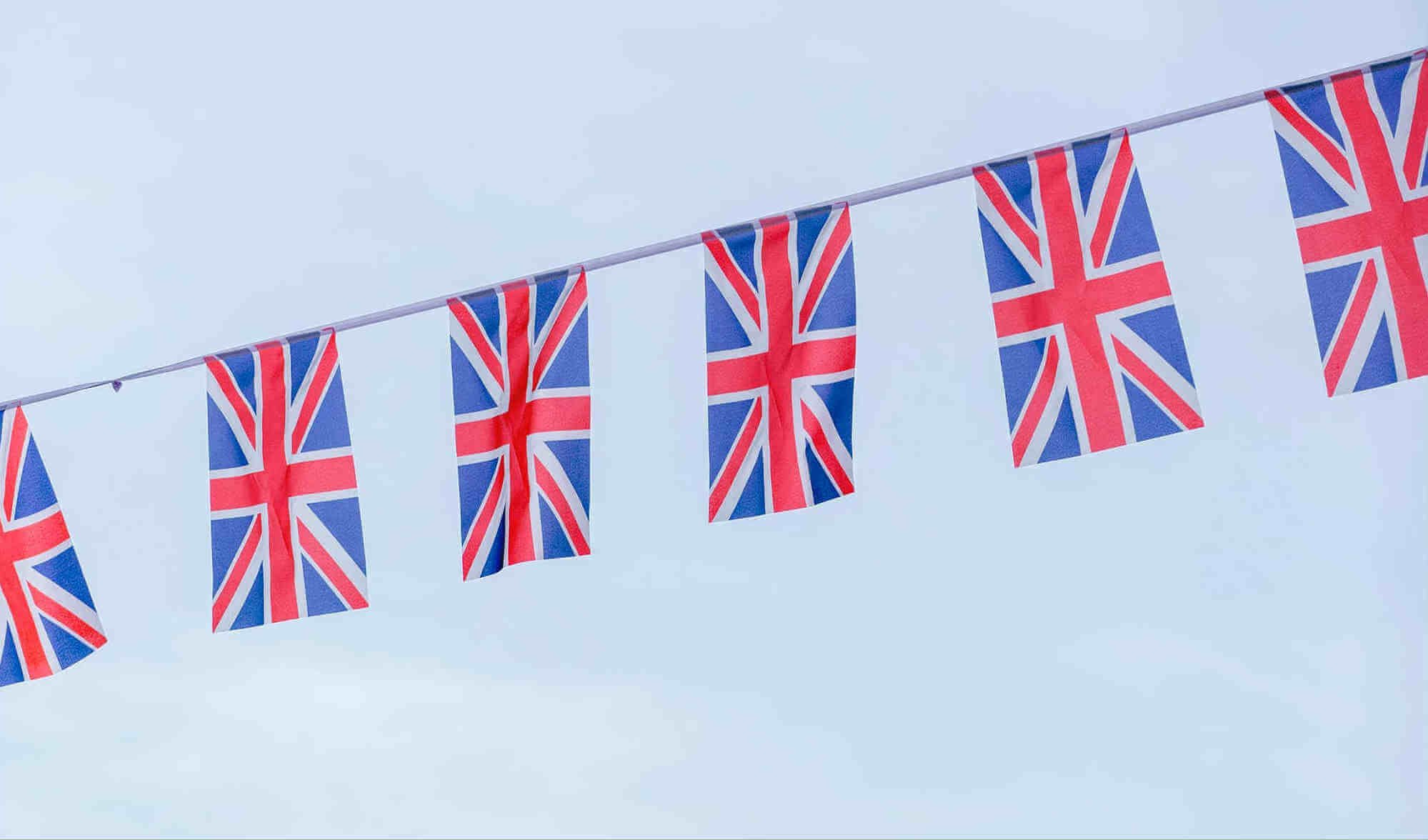 Queen's Platinum JUbilee Accessories - Union Jack Bunting