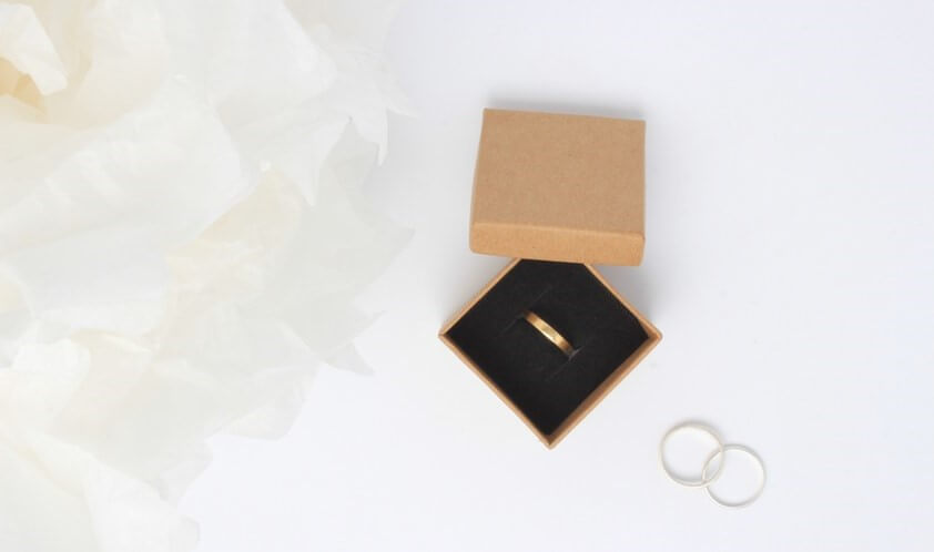 Wholesale Kraft Ring Box with Gold Ring Inside