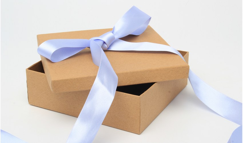 Giftbox with ribbon
