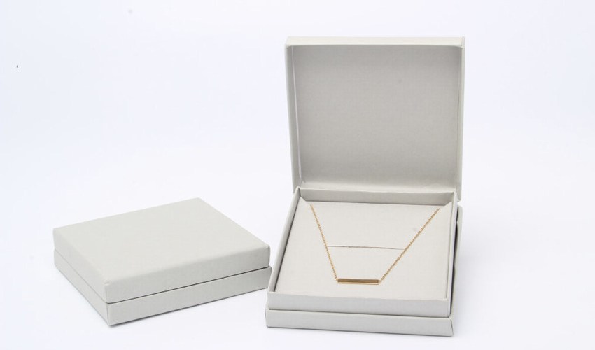 Grey necklace gift boxes